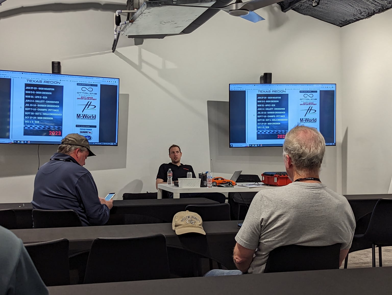 Andy Leading Classrom